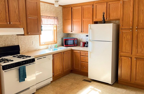 Ticaboo Hotel | Scenic Oceanfront Escape at Ticaboo Lodge with Pool