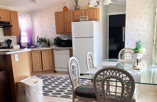 Ticaboo Hotel | Scenic Oceanfront Escape at Ticaboo Lodge with Pool