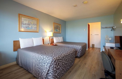 Truro Hotel | Discover Tidal Bore Inn: Spa Retreat with Breakfast Included