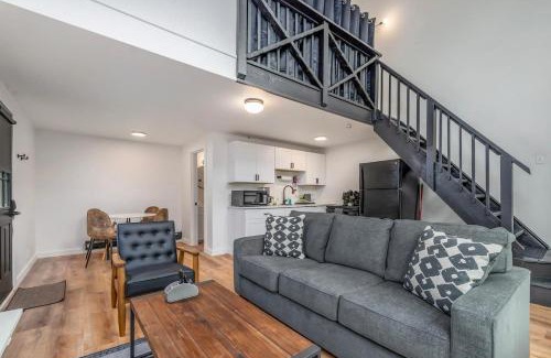 Ocean Shores Ski Chalet | Pet-Friendly Getaway at Tidal House #4 - Ocean Shores Chalet