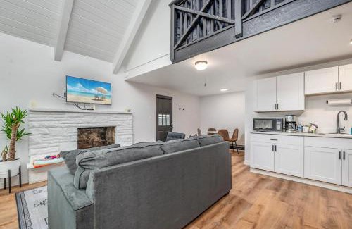 Ocean Shores Ski Chalet | Pet-Friendly Getaway at Tidal House #4 - Ocean Shores Chalet