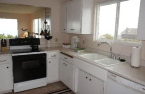 Bandon House | Pet-Friendly Tidal Links: Ideal Family Getaway in Bandon