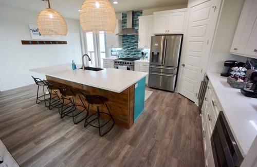 Port O Connor House | Experience Tide Runner Retreat with Pool and Oceanfront Views