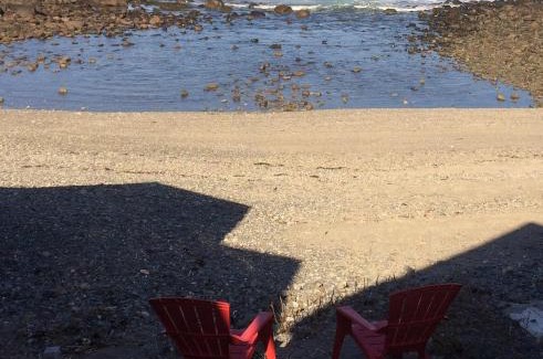 Ogunquit Apartment | Oceanfront Perkins Cove Condo with Private Beach & Hot Tub