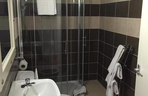 Liscannor Apartment | Oceanfront Tides Apartments Liscannor with 8.7/10 Rating