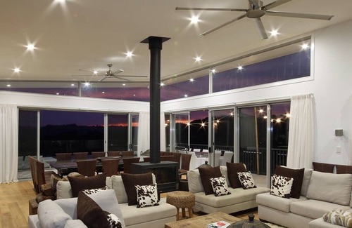 Teven Villa | Tides - Byron Hinterland Villa with Breathtaking Ocean Views