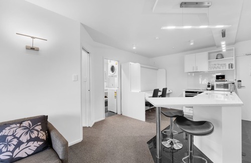 Nelson Hotel | Discover Tides Hotel: 4-Star Stay with Pool & Breakfast