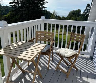Hall's Harbour House | Family-Friendly Tides Inn Guest Suites with Kitchen Access