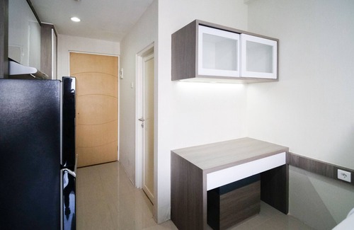 Surabaya Apartment | Cozy Studio at Bale Hinggil Apartment with Pool & Breakfast