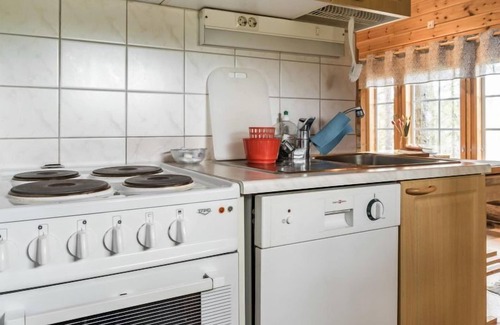 Yllasjarvi House | Experience Tievatupa 1 by Interhome: Top-Rated Lake Views
