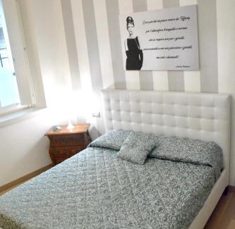 Old Town Apartment | Discover Tiffany House: Pet and Child Friendly Retreat