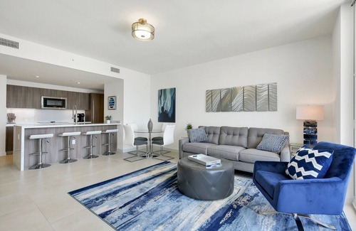 Central Beach Condo | Premier Stay at Tiffany Indigo: Rooftop Pool & Walk to Beach