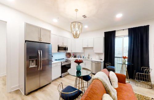 East Nashville Apartment | Family-Friendly Retreat at Tiger Lily Hotel - 4 Star Stay