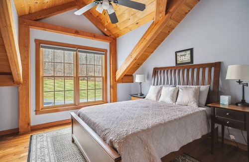 West Hartford House | Discover Comfort at Tigertown Lodge with Family-Friendly Amenities