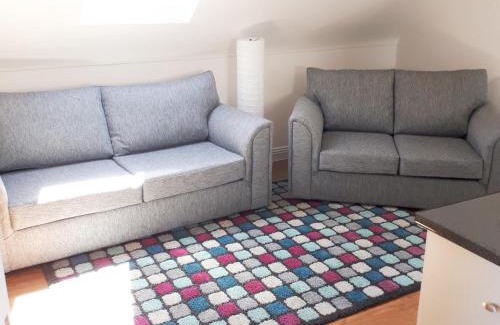 Lisdoonvarna Apartment | Top-Rated Tigh Aildín: Family-Friendly with Delicious Dining