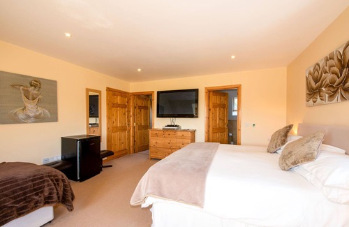Newtonmore Bed & Breakfast | Eco-Friendly Tigh an Each B&B & Laggan Glamping Retreat