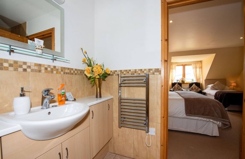 Newtonmore Bed & Breakfast | Eco-Friendly Tigh an Each B&B & Laggan Glamping Retreat