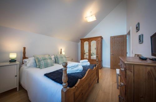 Halistra House | Discover Tigh Bata: Family-Friendly 4-Star Retreat
