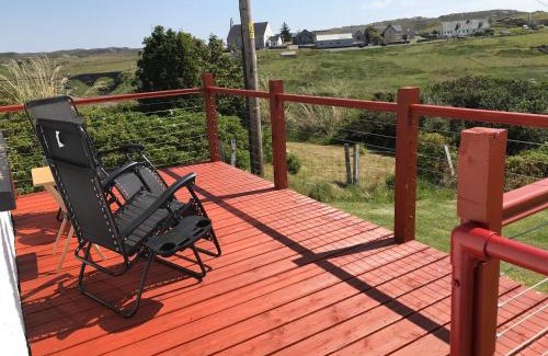 Carloway Apartment | Pet-Friendly Getaway at Tigh-na-Greine - Rated 9.8/10
