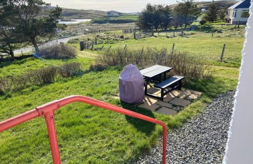 Carloway Apartment | Pet-Friendly Getaway at Tigh-na-Greine - Rated 9.8/10