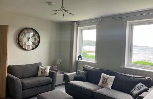 Aultbea House | Oceanfront Tigh Na Mara Holiday Home - Aultbea Retreat