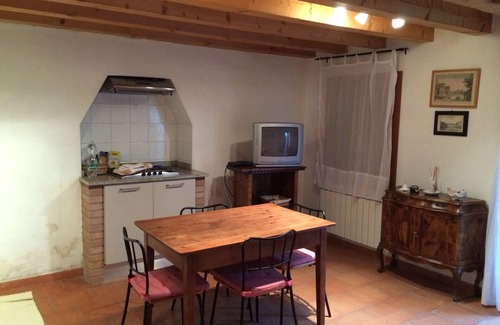 Olmo di Mira Apartment | Elegant Residence at Villa Pastori: Rated 9.4/10, Pet Friendly