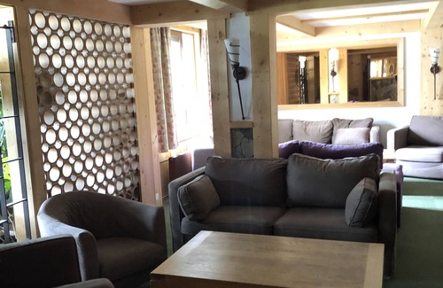 Val Claret Apartment | Unforgettable Stay at Tignes Val Claret with Spa & Views