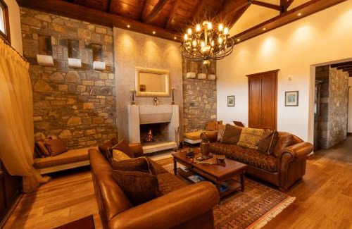 Terpsithea Villa | Elegant Tihio Villa: Pet-Friendly Retreat with Ocean Views