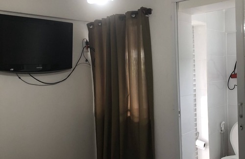 Andarai House | Cozy Tijuca Guesthouse: Pet-Friendly Retreat with Spa & Hot Tub