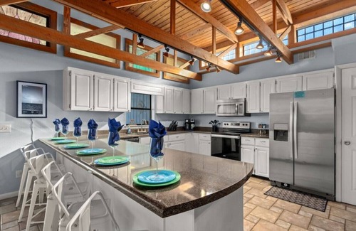 Thomas Drive House | Explore Tiki Hut: Private Pool, Game Room & Oceanfront Fun