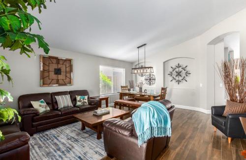 Ashley Park House | Relaxing Tiki Time Pool Home in Chandler for 8 Guests