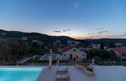 Zman Apartment | Elegant Tilagus Holiday Villa - Guest Rated 9.8/10