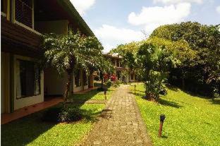 Muelle San Carlos Hotel | Relaxing Tilajari Hotel Resort with Pool & Ocean Views