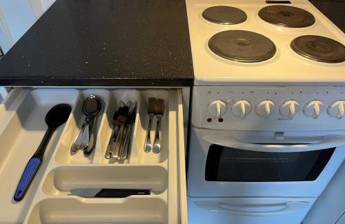 Lahti Apartment | Spacious Tilava Huoneisto - Ideal for Families and Groups