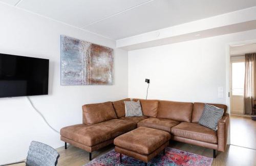 Kallio Apartment | Modern Three-Bedroom Apartment in Kallio, 4-Star Stay