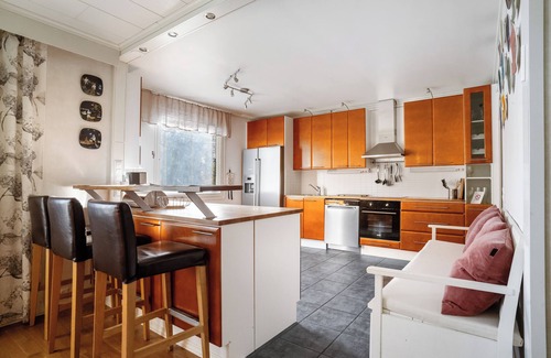 Rovaniemi House | Spacious Family Retreat Perfect for Groups and Pets