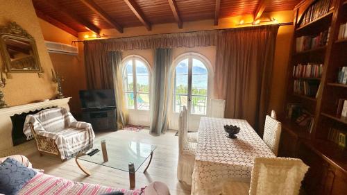 Sami Apartment | Beachfront Bliss at Tilde Apartments - Sami Kefalonia
