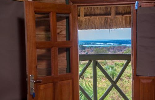 Pakwach Hotel | Experience Tilenga Safari Lodge with Ocean Views & Pool