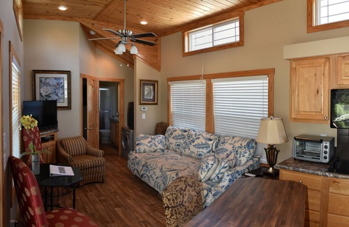 Blanco Cabin | Experience Tillman Resort: Guest Rated 9.8 with Ocean Views