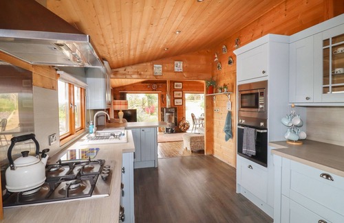 Bircotes Cottage | Family-Friendly Tilly's Lodge: Character Cottage in Tickhill