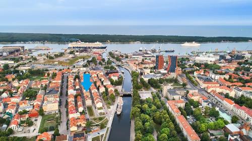 Old Town Apartment | Pet-Friendly Tiltų 5 Studio – Guest Rated 9.8/10