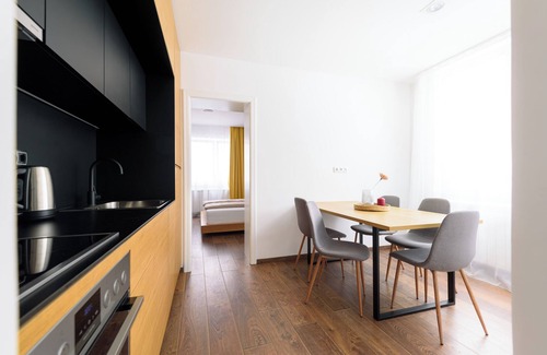 Vracar Apartment | Tim 3