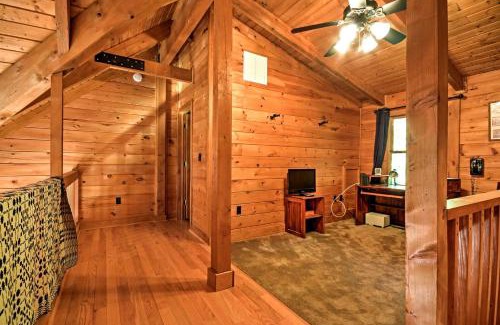 Massanutten House | Charming Owl Lodge Cabin: Adventure Awaits You!