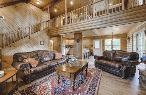 Amity Cabin | Timber Lodge Ranch - Ranch House