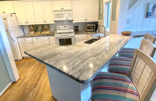 Lighthouse Landing Condo | Timbercreek: Breathtaking Views & Pet-Friendly Retreat