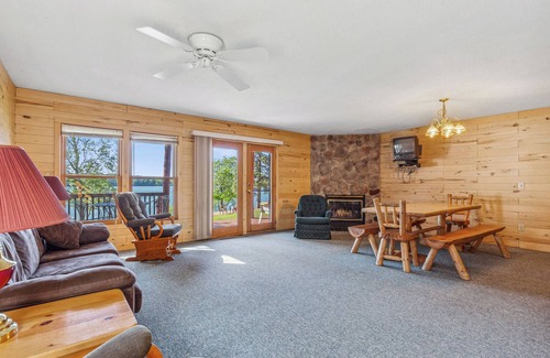 Park Rapids Condo | Experience Pinestone Villa #20: 4BR Retreat with Pool