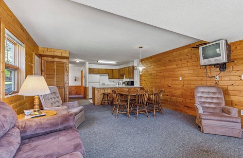 Park Rapids Condo | Experience Lakeside Villa #14 with Pool and Spa Amenities