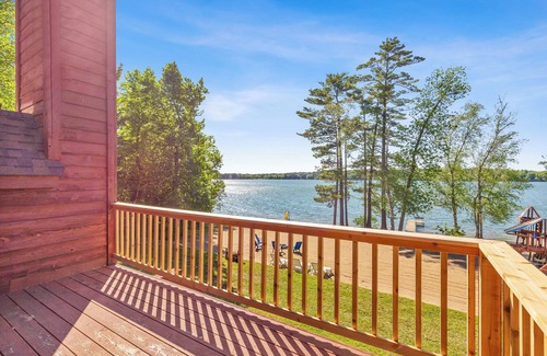 Park Rapids Condo | Experience Lakeside Villa #14 with Pool and Spa Amenities