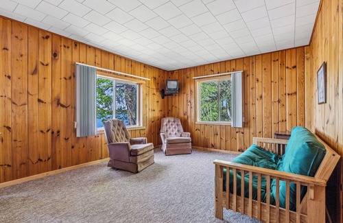 Park Rapids Cabin | Cozy Cabin #8 at Timberlane Resort with Pool & Hot Tub