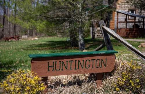 Old Washington Cabin | Timberline Cabins - The Huntington: Family-Friendly Retreat